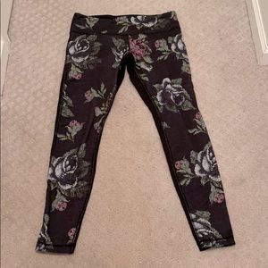 RARE Lululemon garden party wunder under